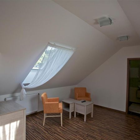 Hotel Putnicky Mlyn Marianka Exterior foto