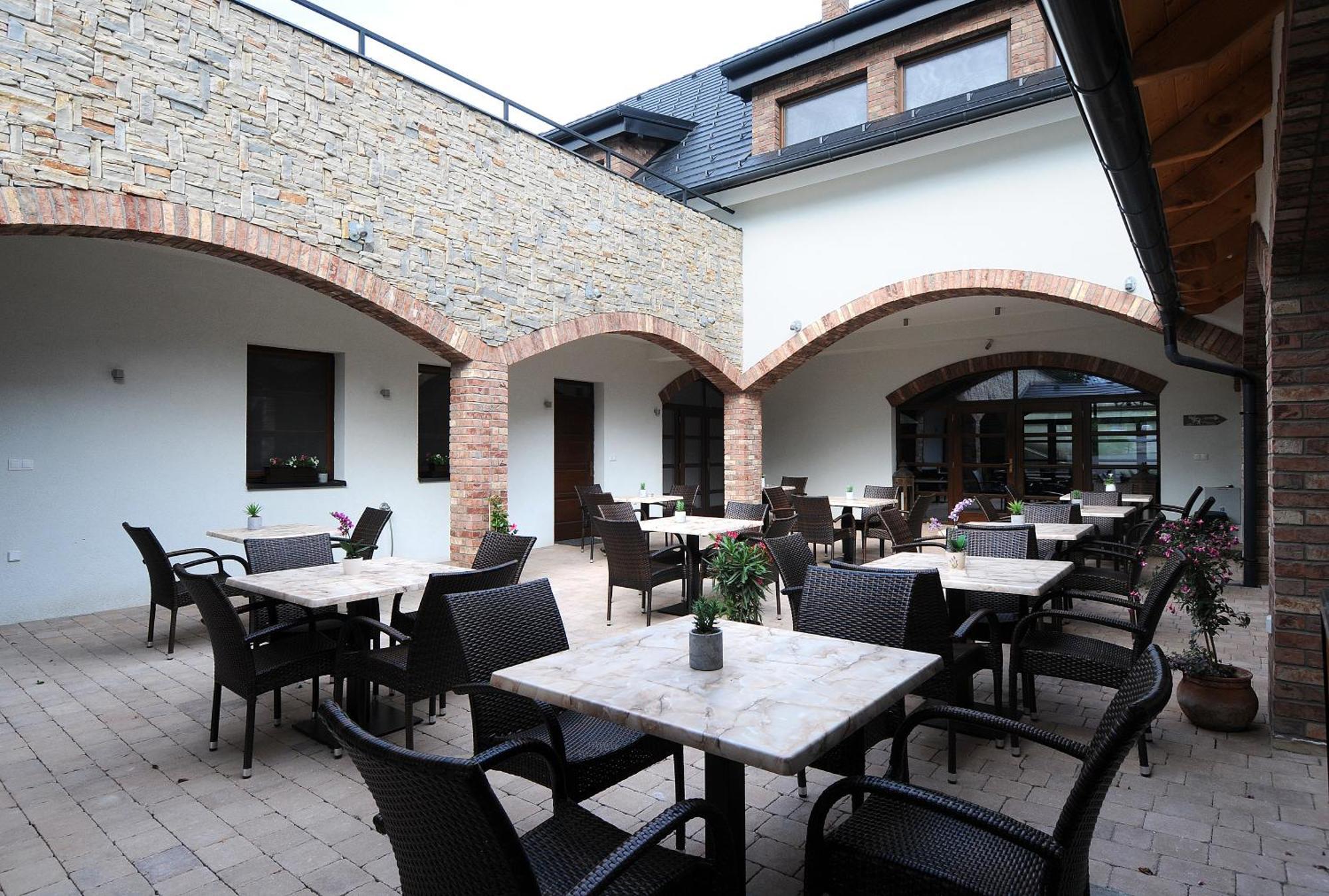 Hotel Putnicky Mlyn Marianka Exterior foto