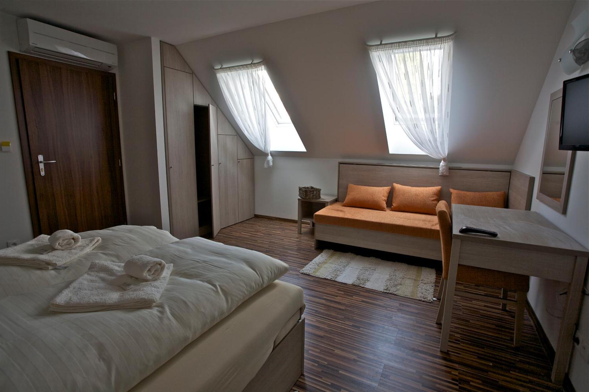 Hotel Putnicky Mlyn Marianka Exterior foto