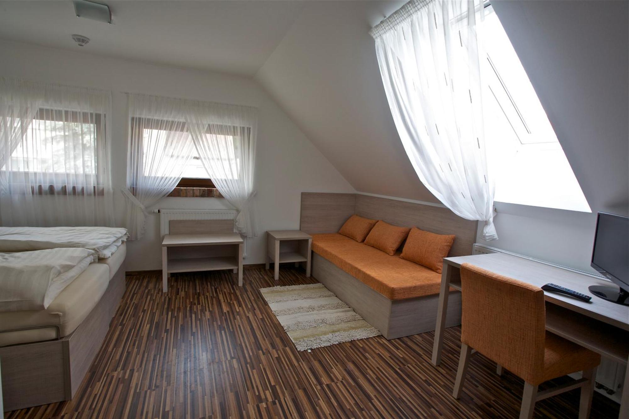 Hotel Putnicky Mlyn Marianka Exterior foto